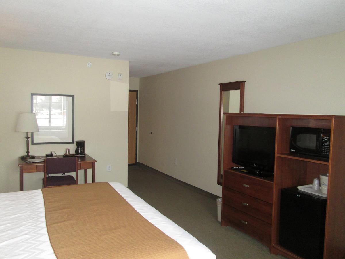 Americinn By Wyndham Charlevoix Esterno foto
