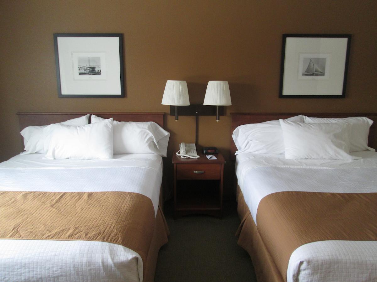 Americinn By Wyndham Charlevoix Esterno foto