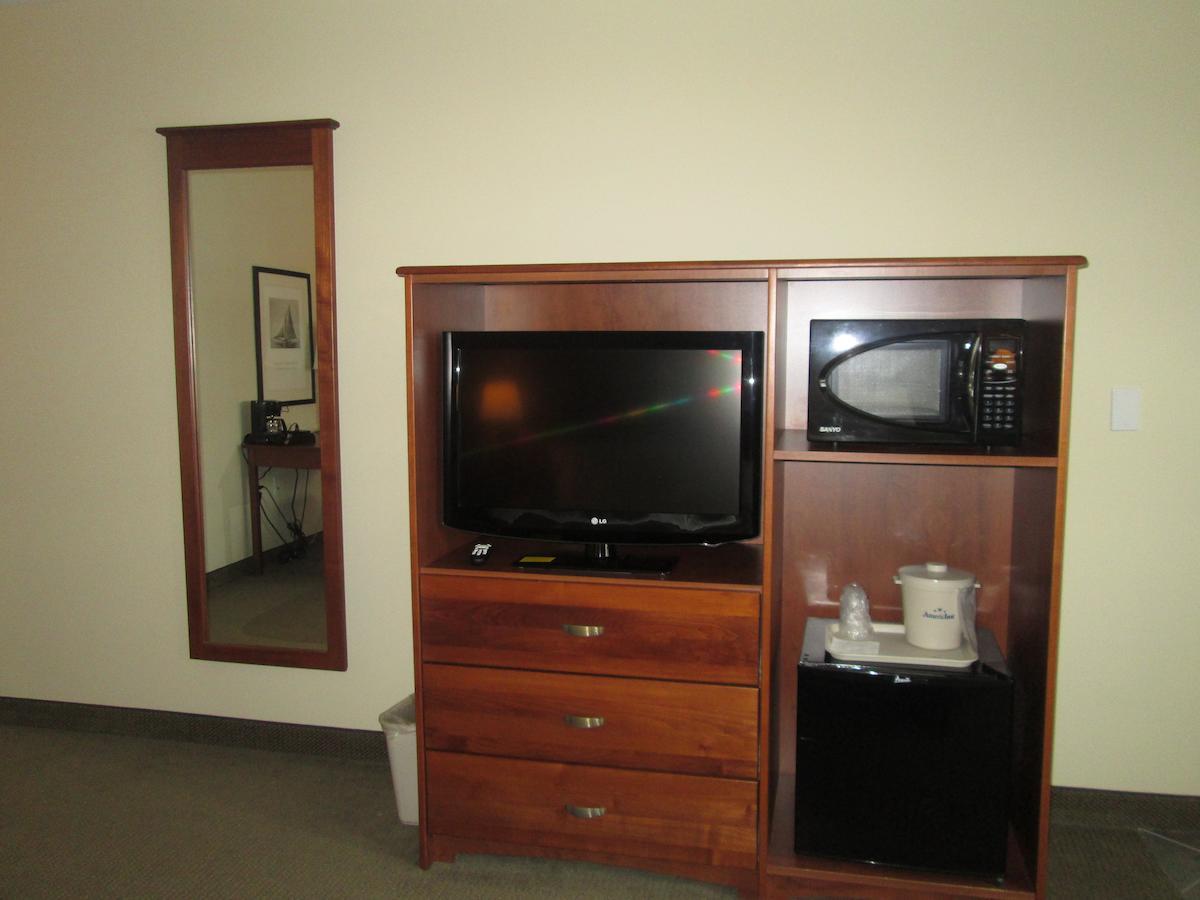 Americinn By Wyndham Charlevoix Esterno foto